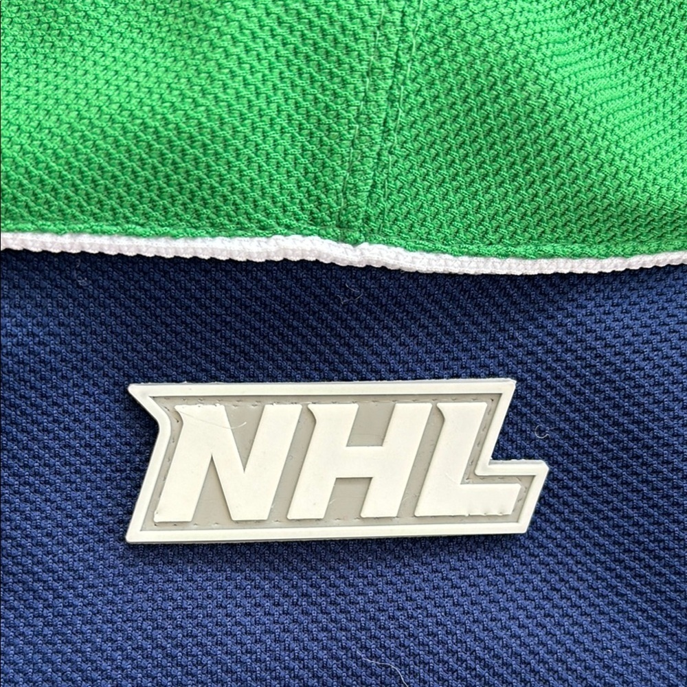 Youth Size 10-12 Official Canucks‎ Blue and Green Orca Hockey Jersey - Picture 3 of 7